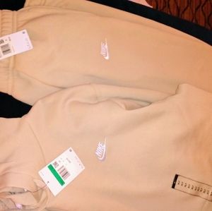 Nike sweatsuit